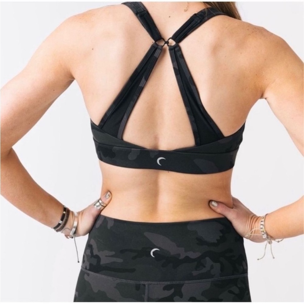 ZYIA Active black Camo Adjustable Mesh Sports Bra
Size L - Picture 3 of 10